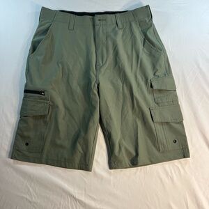 Iron Men’s Green Cargo Shorts Size 32 Stretch Streetwear / Outdoor Pockets